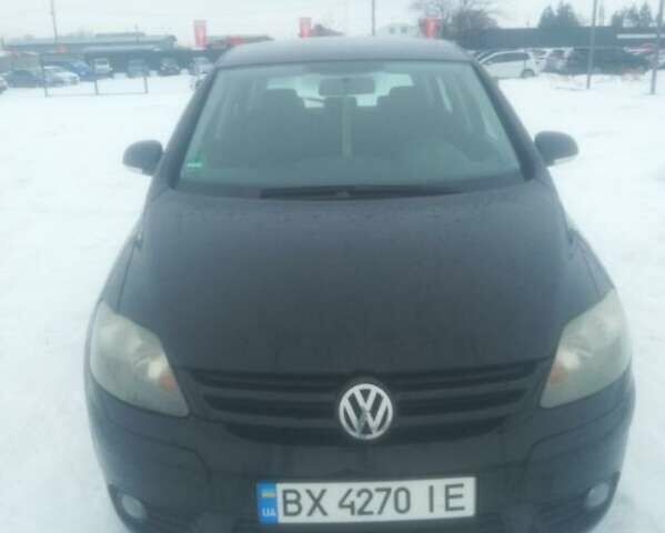 Черный Фольксваген Гольф Плюс, объемом двигателя 1.4 л и пробегом 223 тыс. км за 5650 $, фото 1 на Automoto.ua