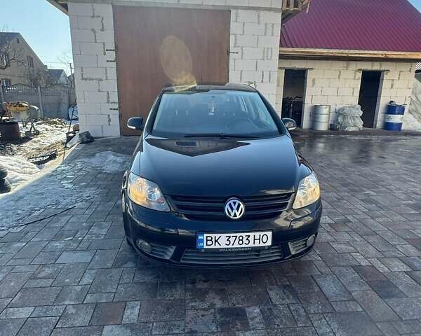 Чорний Фольксваген Golf Plus, об'ємом двигуна 2 л та пробігом 320 тис. км за 4980 $, фото 1 на Automoto.ua
