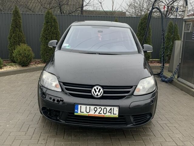 Чорний Фольксваген Golf Plus, об'ємом двигуна 2 л та пробігом 3 тис. км за 1950 $, фото 1 на Automoto.ua