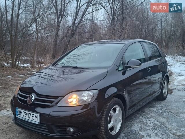 Черный Фольксваген Гольф Плюс, объемом двигателя 1.6 л и пробегом 168 тыс. км за 6950 $, фото 1 на Automoto.ua