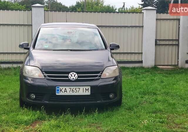 Черный Фольксваген Гольф Плюс, объемом двигателя 1.9 л и пробегом 223 тыс. км за 6200 $, фото 1 на Automoto.ua