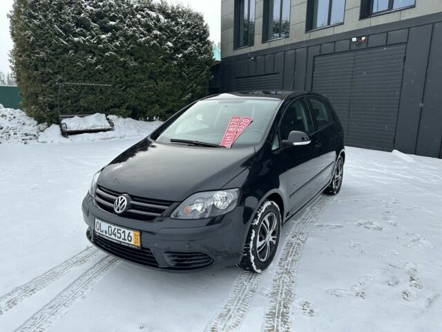 Черный Фольксваген Гольф Плюс, объемом двигателя 1.4 л и пробегом 213 тыс. км за 5600 $, фото 1 на Automoto.ua