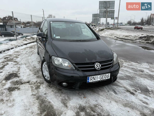 Черный Фольксваген Гольф Плюс, объемом двигателя 2 л и пробегом 299 тыс. км за 2750 $, фото 1 на Automoto.ua