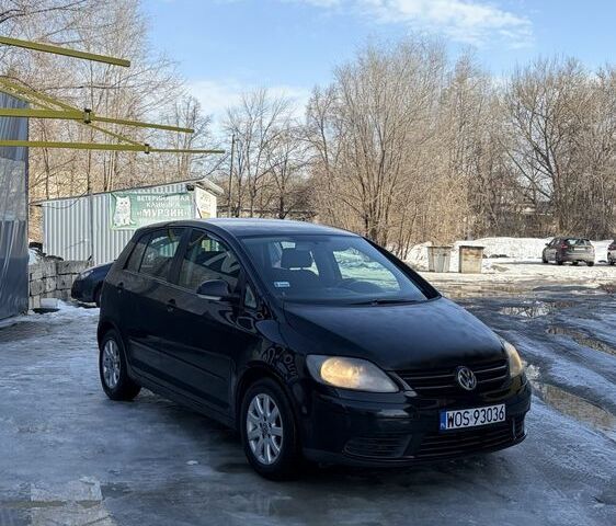 Чорний Фольксваген Golf Plus, об'ємом двигуна 1.9 л та пробігом 300 тис. км за 2950 $, фото 1 на Automoto.ua