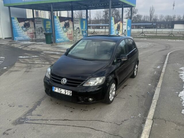 Черный Фольксваген Гольф Плюс, объемом двигателя 1.9 л и пробегом 370 тыс. км за 2500 $, фото 1 на Automoto.ua
