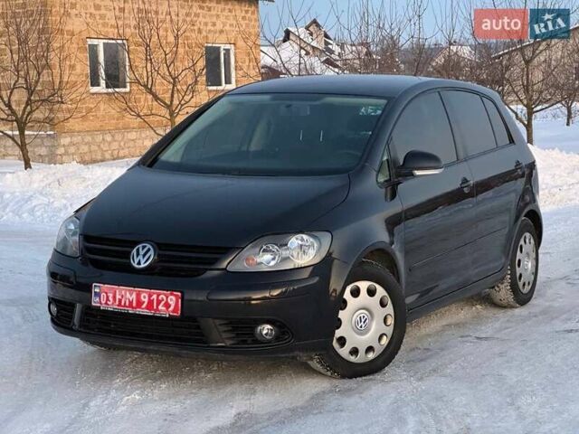 Чорний Фольксваген Golf Plus, об'ємом двигуна 1.6 л та пробігом 197 тис. км за 6000 $, фото 1 на Automoto.ua
