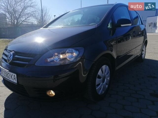 Черный Фольксваген Гольф Плюс, объемом двигателя 1.6 л и пробегом 230 тыс. км за 6500 $, фото 1 на Automoto.ua
