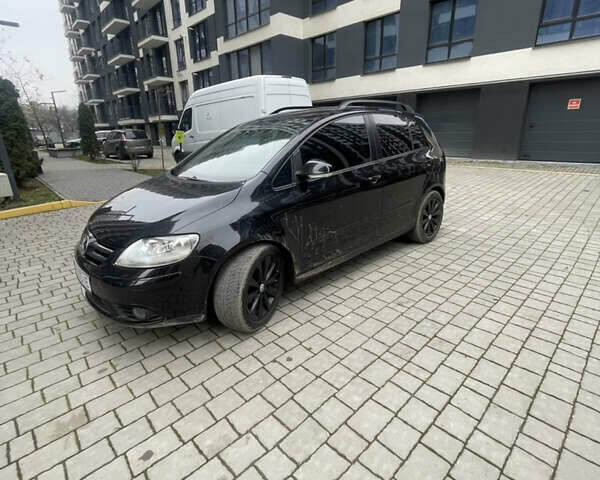 Черный Фольксваген Гольф Плюс, объемом двигателя 2 л и пробегом 267 тыс. км за 7800 $, фото 1 на Automoto.ua