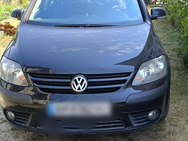 Черный Фольксваген Гольф Плюс, объемом двигателя 1.4 л и пробегом 188 тыс. км за 4600 $, фото 1 на Automoto.ua