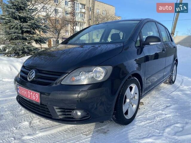 Черный Фольксваген Гольф Плюс, объемом двигателя 1.6 л и пробегом 193 тыс. км за 5999 $, фото 1 на Automoto.ua