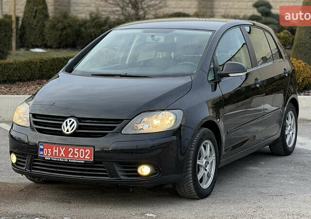 Черный Фольксваген Гольф Плюс, объемом двигателя 1.6 л и пробегом 202 тыс. км за 6300 $, фото 1 на Automoto.ua