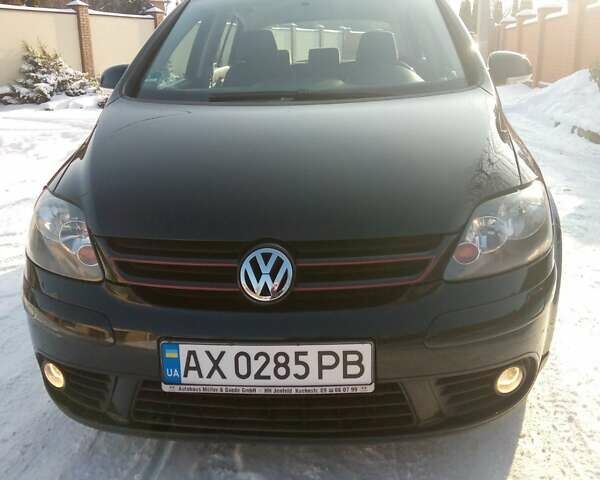 Черный Фольксваген Гольф Плюс, объемом двигателя 1.4 л и пробегом 205 тыс. км за 6800 $, фото 1 на Automoto.ua