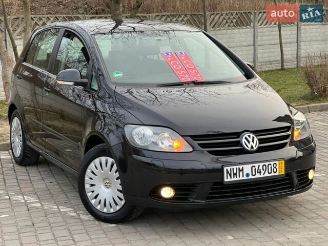 Чорний Фольксваген Golf Plus, об'ємом двигуна 1.6 л та пробігом 141 тис. км за 5750 $, фото 1 на Automoto.ua