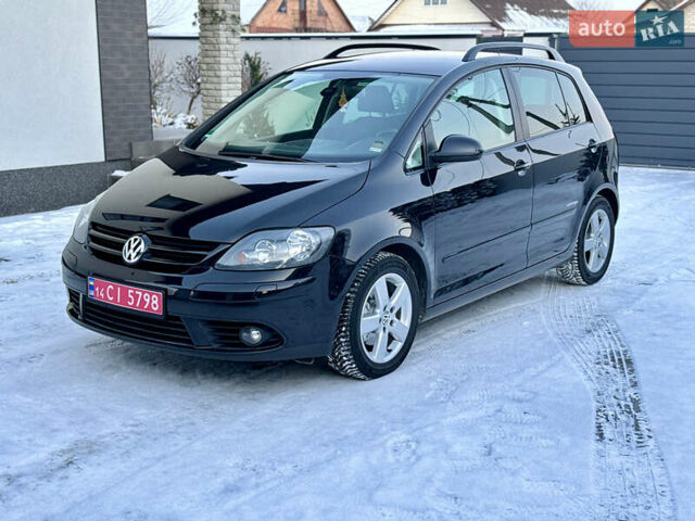 Черный Фольксваген Гольф Плюс, объемом двигателя 1.4 л и пробегом 154 тыс. км за 5999 $, фото 1 на Automoto.ua