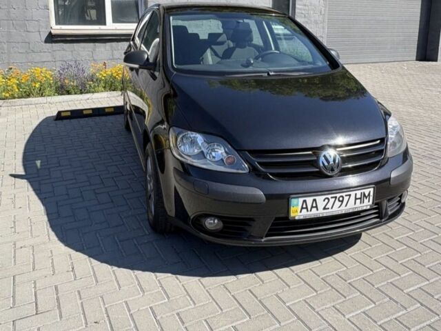 Чорний Фольксваген Golf Plus, об'ємом двигуна 1.6 л та пробігом 79 тис. км за 8990 $, фото 1 на Automoto.ua
