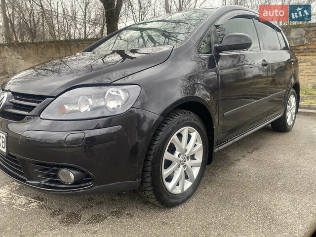 Черный Фольксваген Гольф Плюс, объемом двигателя 1.9 л и пробегом 241 тыс. км за 8200 $, фото 1 на Automoto.ua