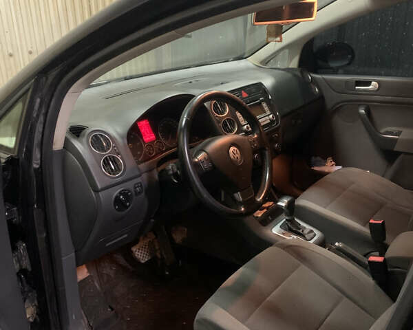 Черный Фольксваген Гольф Плюс, объемом двигателя 1.9 л и пробегом 250 тыс. км за 6800 $, фото 1 на Automoto.ua