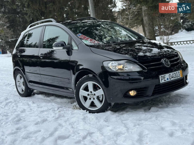 Черный Фольксваген Гольф Плюс, объемом двигателя 1.6 л и пробегом 230 тыс. км за 6650 $, фото 1 на Automoto.ua