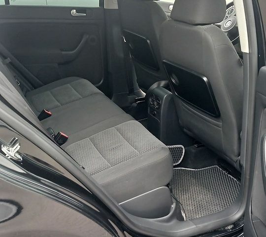 Чорний Фольксваген Golf Plus, об'ємом двигуна 1.39 л та пробігом 155 тис. км за 7800 $, фото 1 на Automoto.ua
