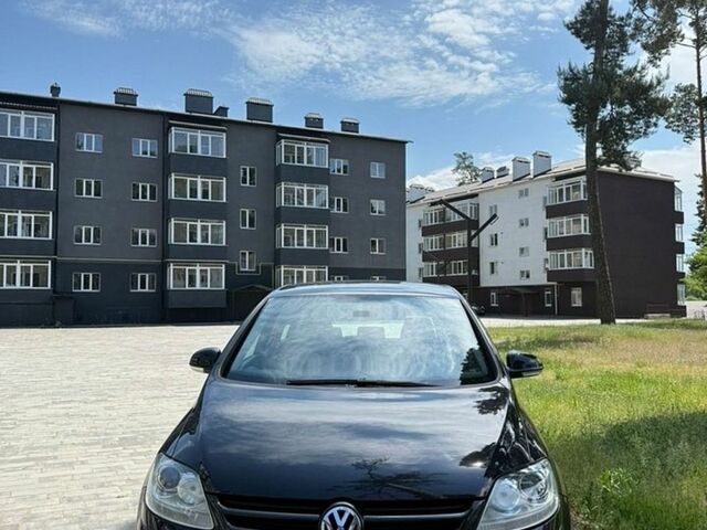 Чорний Фольксваген Golf Plus, об'ємом двигуна 2 л та пробігом 243 тис. км за 7999 $, фото 1 на Automoto.ua