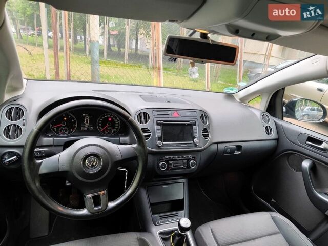 Чорний Фольксваген Golf Plus, об'ємом двигуна 1.2 л та пробігом 216 тис. км за 5000 $, фото 1 на Automoto.ua