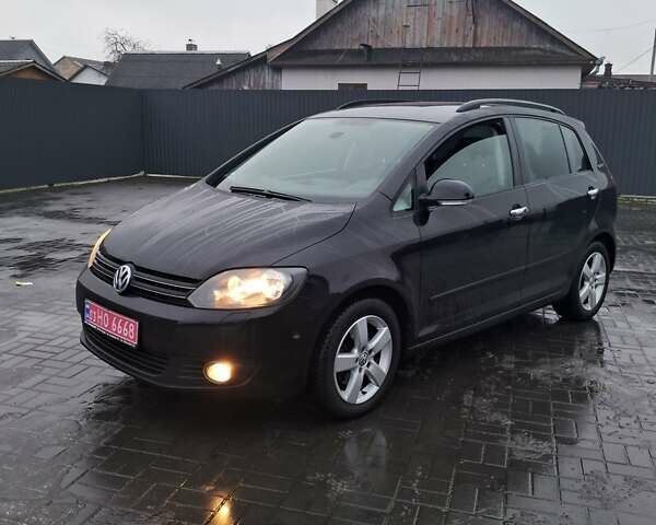 Черный Фольксваген Гольф Плюс, объемом двигателя 1.4 л и пробегом 178 тыс. км за 8600 $, фото 1 на Automoto.ua