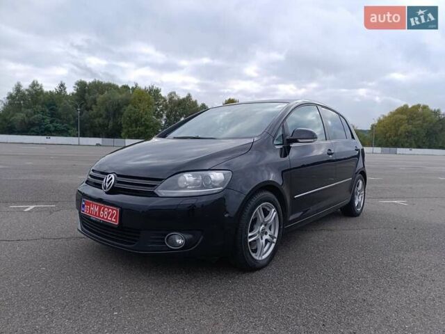 Черный Фольксваген Гольф Плюс, объемом двигателя 1.4 л и пробегом 170 тыс. км за 11200 $, фото 1 на Automoto.ua
