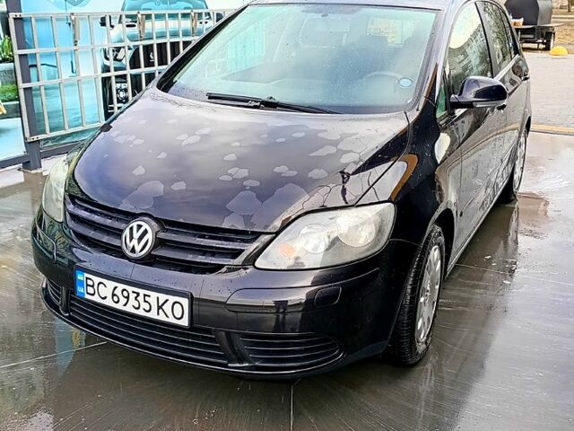 Черный Фольксваген Гольф Плюс, объемом двигателя 1.4 л и пробегом 177 тыс. км за 5200 $, фото 1 на Automoto.ua