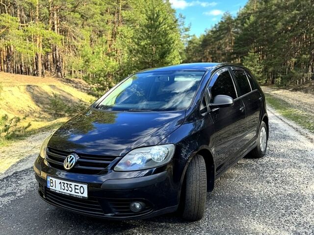 Чорний Фольксваген Golf Plus, об'ємом двигуна 1.6 л та пробігом 207 тис. км за 6400 $, фото 1 на Automoto.ua