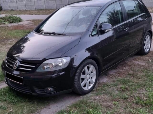Черный Фольксваген Гольф Плюс, объемом двигателя 1.4 л и пробегом 175 тыс. км за 7000 $, фото 1 на Automoto.ua
