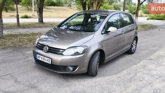 Коричневый Фольксваген Гольф Плюс, объемом двигателя 1.4 л и пробегом 250 тыс. км за 8500 $, фото 1 на Automoto.ua