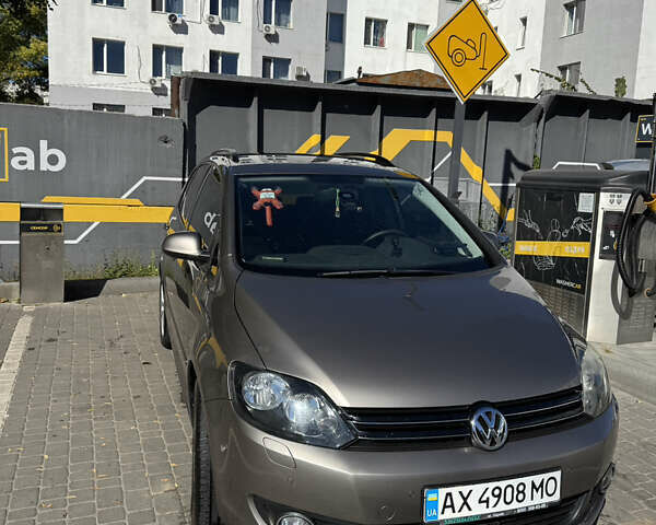 Коричневий Фольксваген Golf Plus, об'ємом двигуна 1.2 л та пробігом 210 тис. км за 7500 $, фото 1 на Automoto.ua