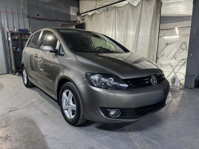 Коричневий Фольксваген Golf Plus, об'ємом двигуна 1.4 л та пробігом 123 тис. км за 10900 $, фото 1 на Automoto.ua