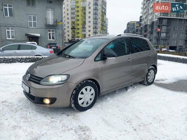 Коричневий Фольксваген Golf Plus, об'ємом двигуна 1.6 л та пробігом 366 тис. км за 6850 $, фото 1 на Automoto.ua