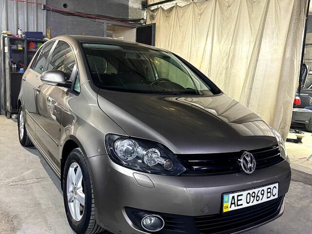 Коричневий Фольксваген Golf Plus, об'ємом двигуна 1.4 л та пробігом 123 тис. км за 10900 $, фото 1 на Automoto.ua