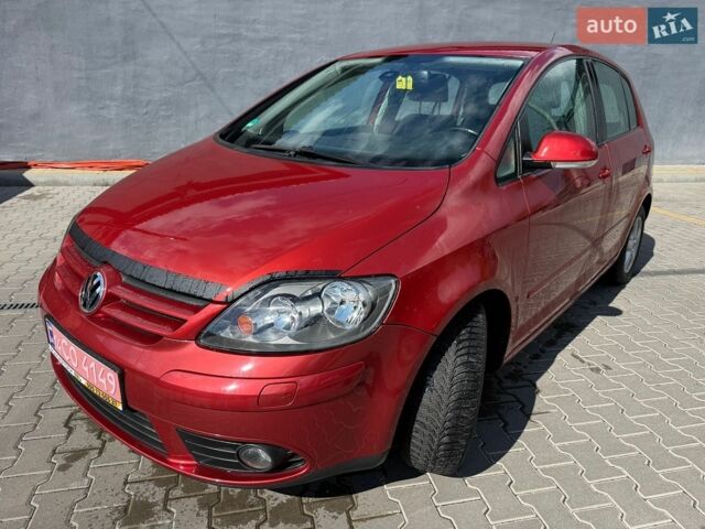 Червоний Фольксваген Golf Plus, об'ємом двигуна 1.6 л та пробігом 210 тис. км за 5700 $, фото 1 на Automoto.ua