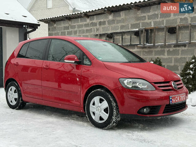 Червоний Фольксваген Golf Plus, об'ємом двигуна 1.6 л та пробігом 200 тис. км за 6000 $, фото 1 на Automoto.ua