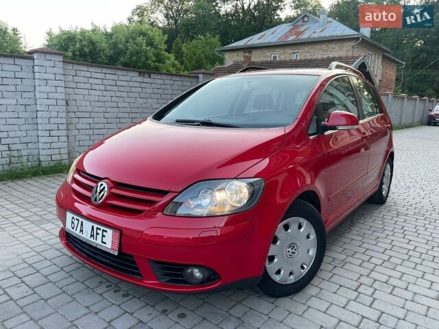 Червоний Фольксваген Golf Plus, об'ємом двигуна 1.4 л та пробігом 245 тис. км за 6850 $, фото 1 на Automoto.ua