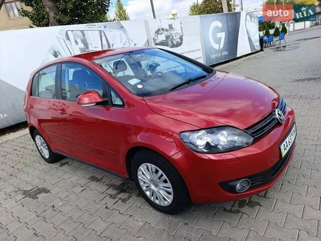 Червоний Фольксваген Golf Plus, об'ємом двигуна 1.4 л та пробігом 151 тис. км за 7900 $, фото 1 на Automoto.ua