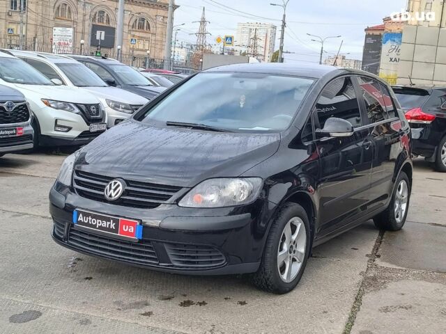 Красный Фольксваген Гольф Плюс, объемом двигателя 1.8 л и пробегом 298 тыс. км за 5780 $, фото 1 на Automoto.ua