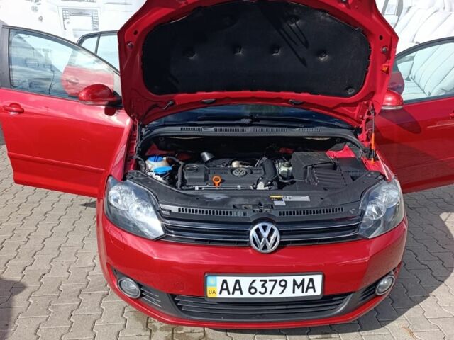Фольксваген Golf Plus 2012 у Чернівцях на Automoto.ua Червоний Фольксваген Golf Plus, об'ємом двигуна 1 л та пробігом 152 тис. км за 7800 $, фото 1 на Automoto.ua