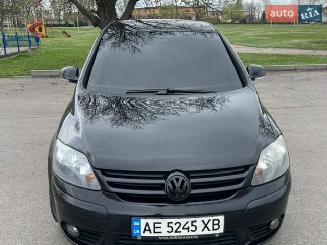 Фольксваген Гольф Плюс, объемом двигателя 1.4 л и пробегом 210 тыс. км за 5250 $, фото 1 на Automoto.ua