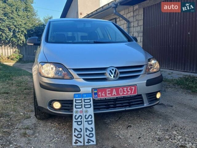 Фольксваген Golf Plus, об'ємом двигуна 1.6 л та пробігом 183 тис. км за 5499 $, фото 1 на Automoto.ua