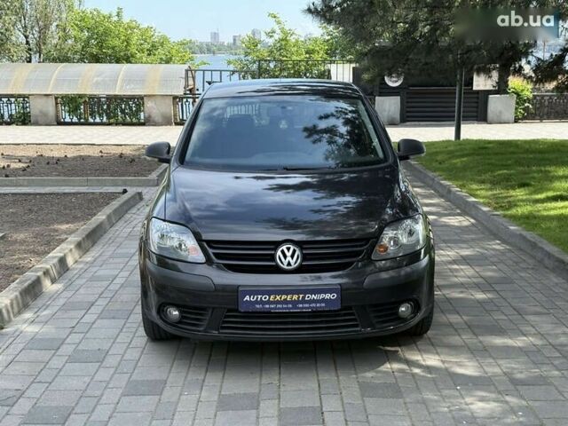 Фольксваген Golf Plus, об'ємом двигуна 1.6 л та пробігом 195 тис. км за 5800 $, фото 1 на Automoto.ua
