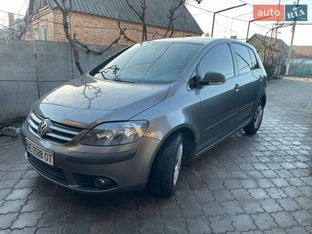 Фольксваген Гольф Плюс, объемом двигателя 1.6 л и пробегом 286 тыс. км за 6500 $, фото 1 на Automoto.ua