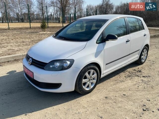 Фольксваген Гольф Плюс, объемом двигателя 1.6 л и пробегом 242 тыс. км за 6300 $, фото 1 на Automoto.ua