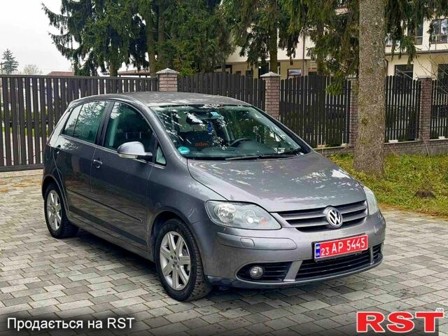 Фольксваген Гольф Плюс, объемом двигателя 1.6 л и пробегом 212 тыс. км за 6200 $, фото 1 на Automoto.ua