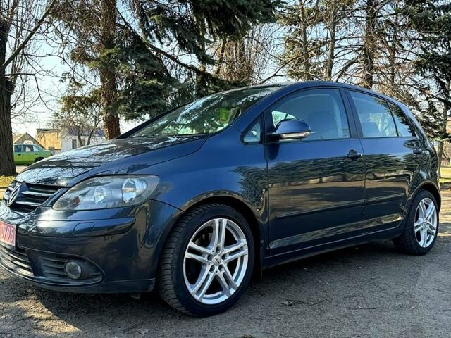 Фольксваген Гольф Плюс, объемом двигателя 1.6 л и пробегом 245 тыс. км за 5600 $, фото 1 на Automoto.ua
