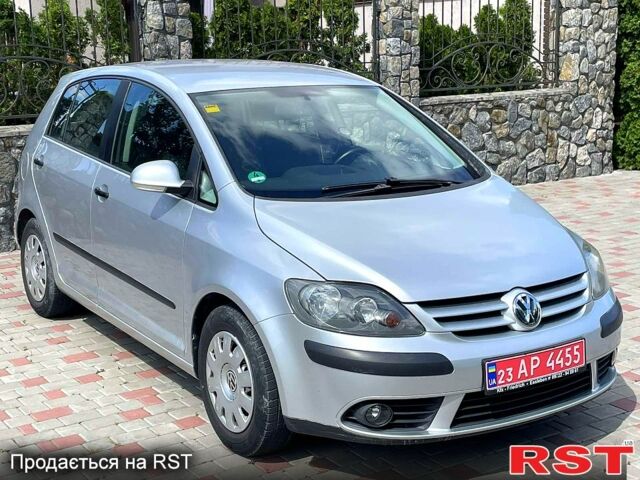 Фольксваген Golf Plus, об'ємом двигуна 1.6 л та пробігом 202 тис. км за 5900 $, фото 1 на Automoto.ua