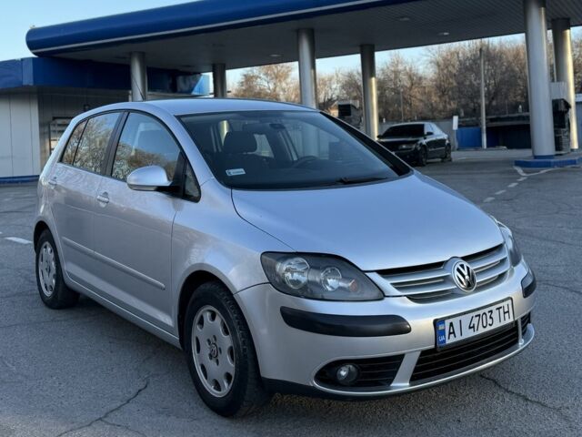 Сірий Фольксваген Golf Plus, об'ємом двигуна 1.9 л та пробігом 300 тис. км за 3800 $, фото 1 на Automoto.ua